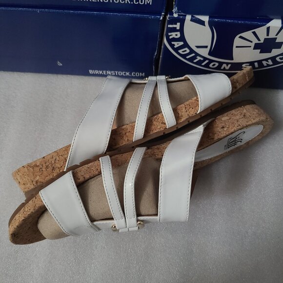 SOFFT Sandals - Picture 3 of 4